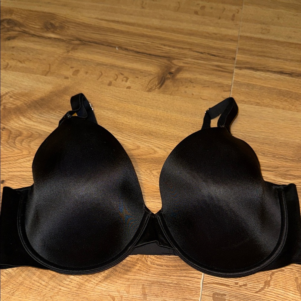 Secret Treasures sz 38D black underwire bra